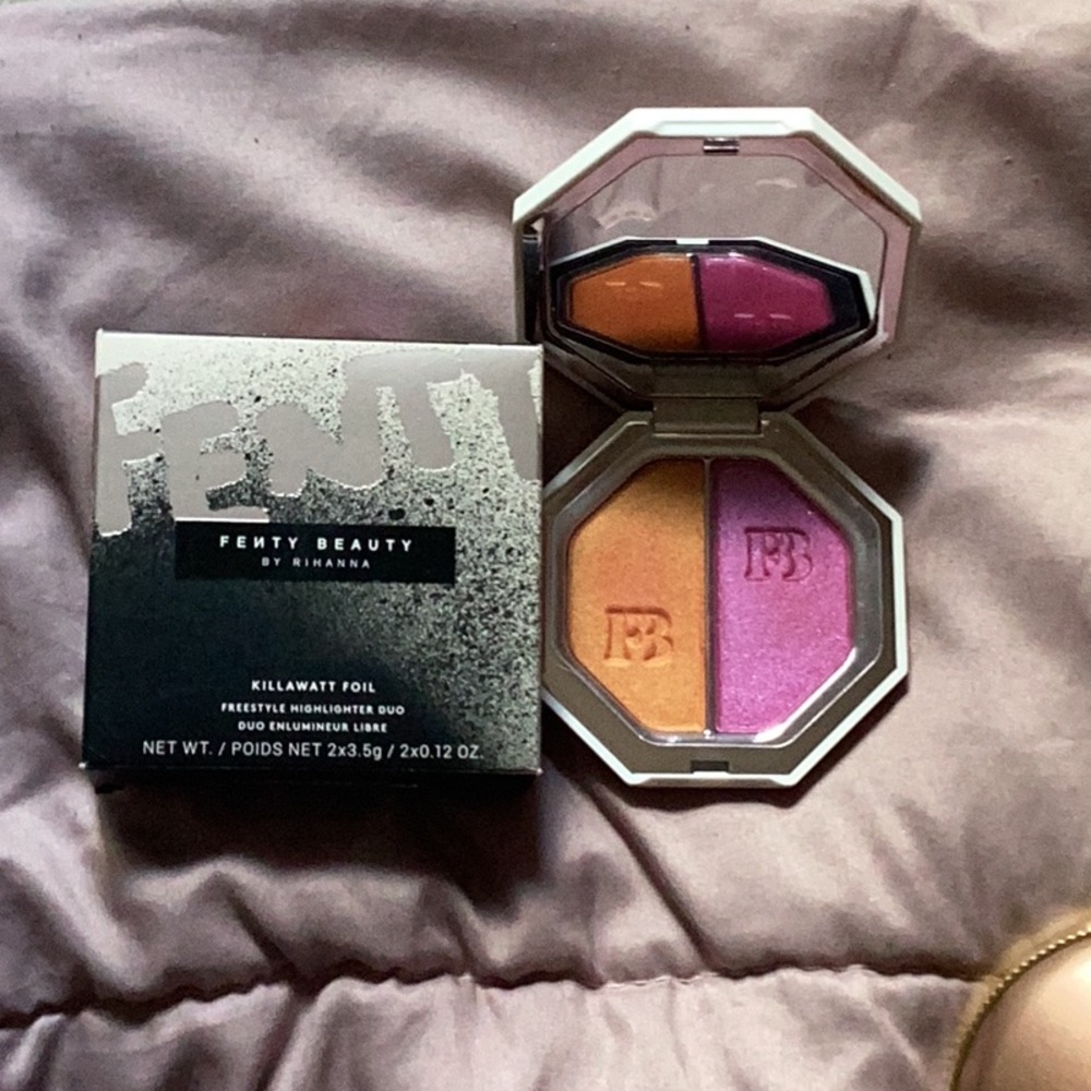 Fenty beauty highlighter duo